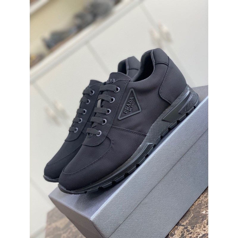 Pra*a casual shoes
